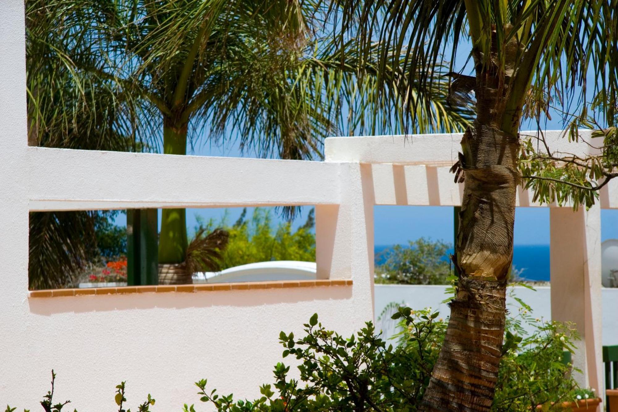 Aparthotel Esquinzo Y Monte Del Mar Playa De Esquinzo Dış mekan fotoğraf